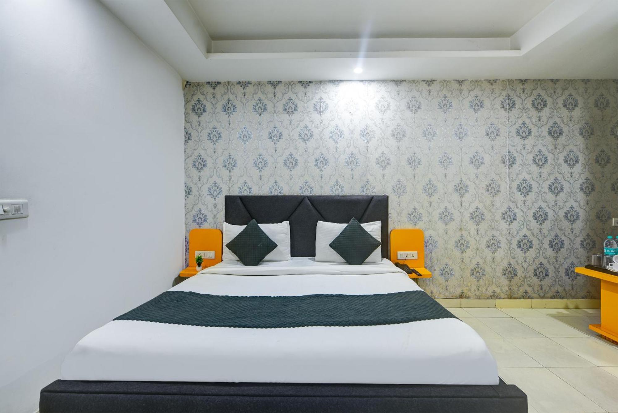 Hotel Happy Stay Delhi Airport 뉴델리 외부 사진